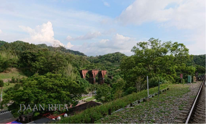 空中漫步龍騰斷橋—舊山線三義鐵道自行車(A 路線)